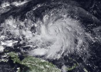 Imagen de satélite del tifón Hagupit, también llamado Ruby en su trayectoria hacia Filipinas. Foto por cortesía de NOAA.