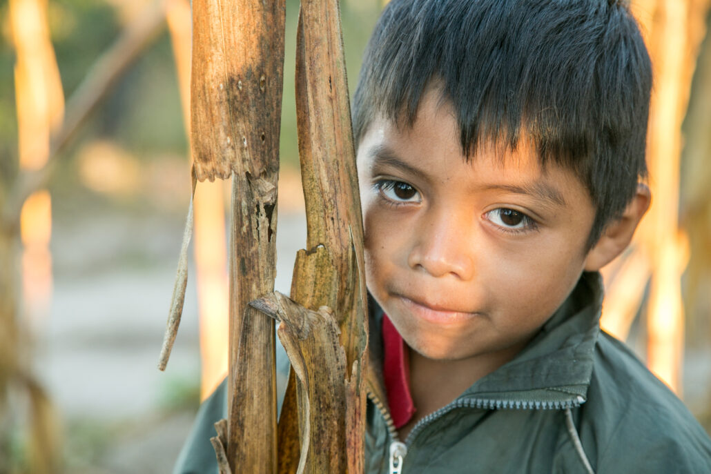 niño guatemalteco